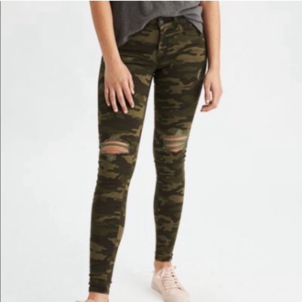 AEO Camo Jeans
